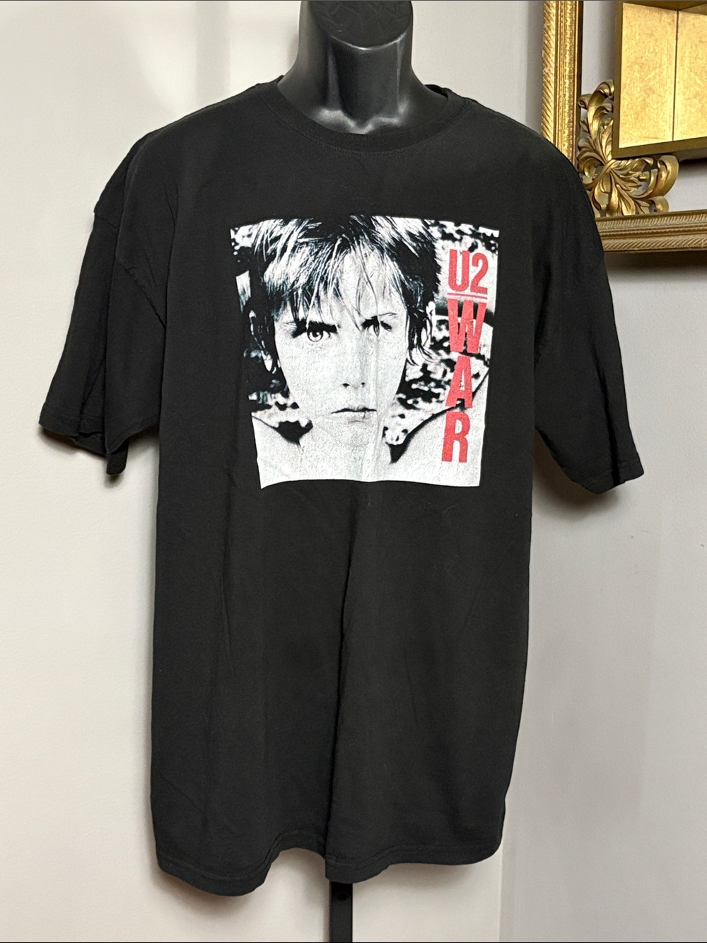 U2 War Size XXL Black Graphic Tee